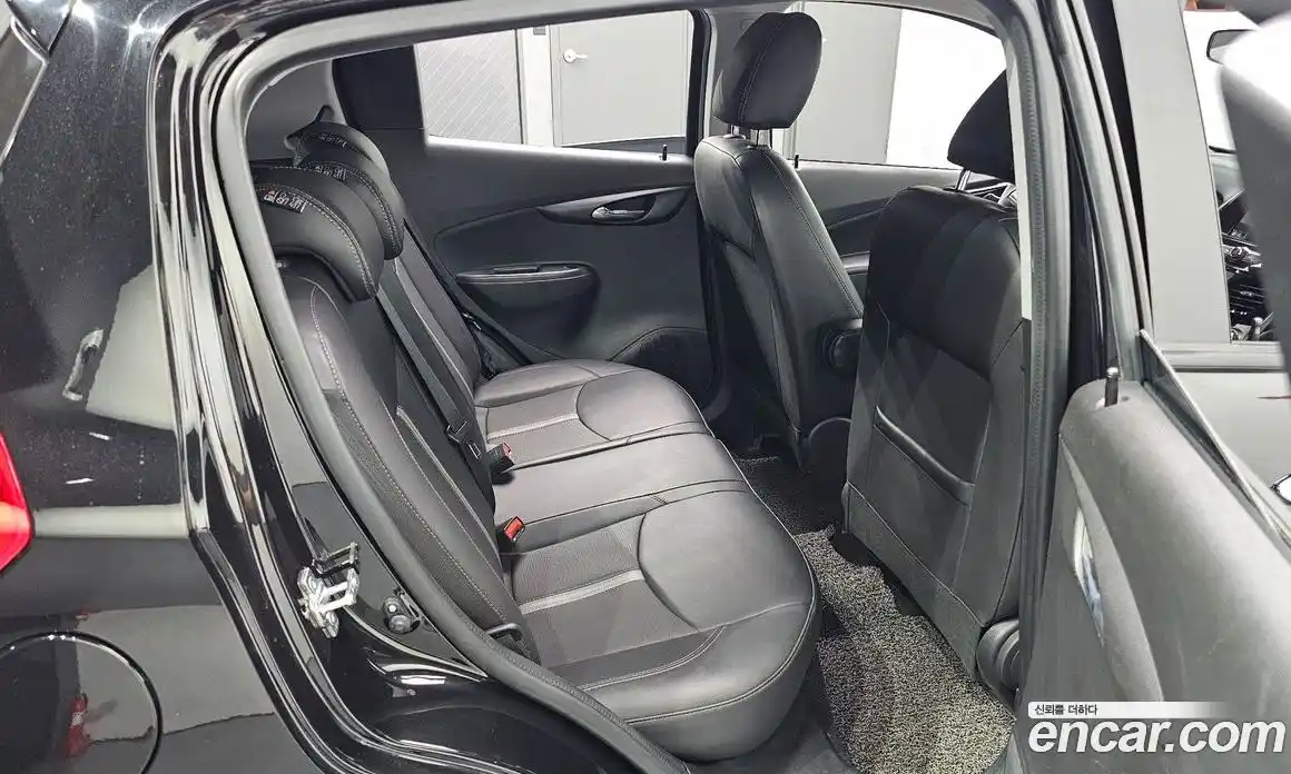 Chevrolet Spark 2021 1.0 автомат (гидро), фото 17
