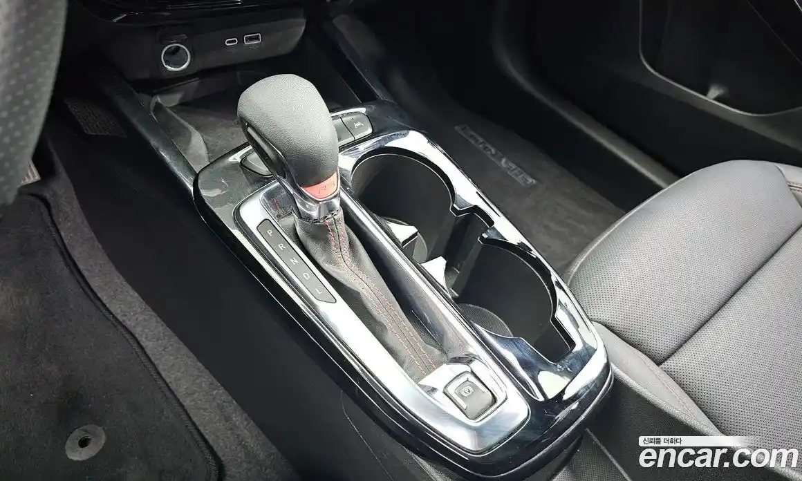 Chevrolet Trax 2024 1.2 автомат (гидро), фото 9