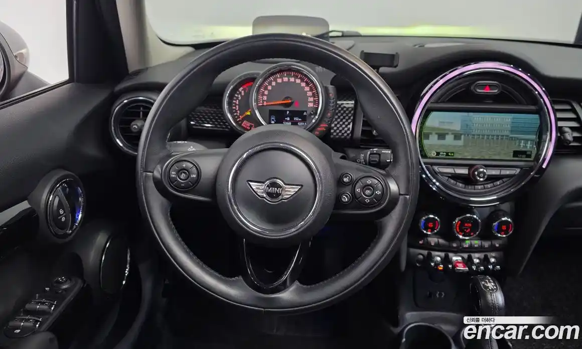 Mini Cooper 2016 2.0 автомат (гидро), фото 13