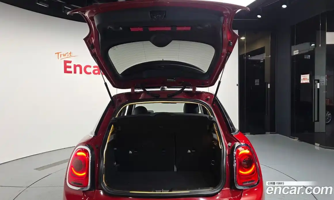 Mini Cooper 2016 2.0 автомат (гидро), фото 20