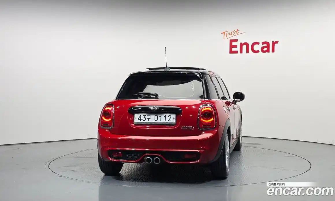 Mini Cooper 2016 2.0 автомат (гидро), фото 4