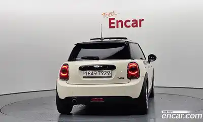 Mini Cooper 2017 1.5 автомат (гидро), миниатюра 3