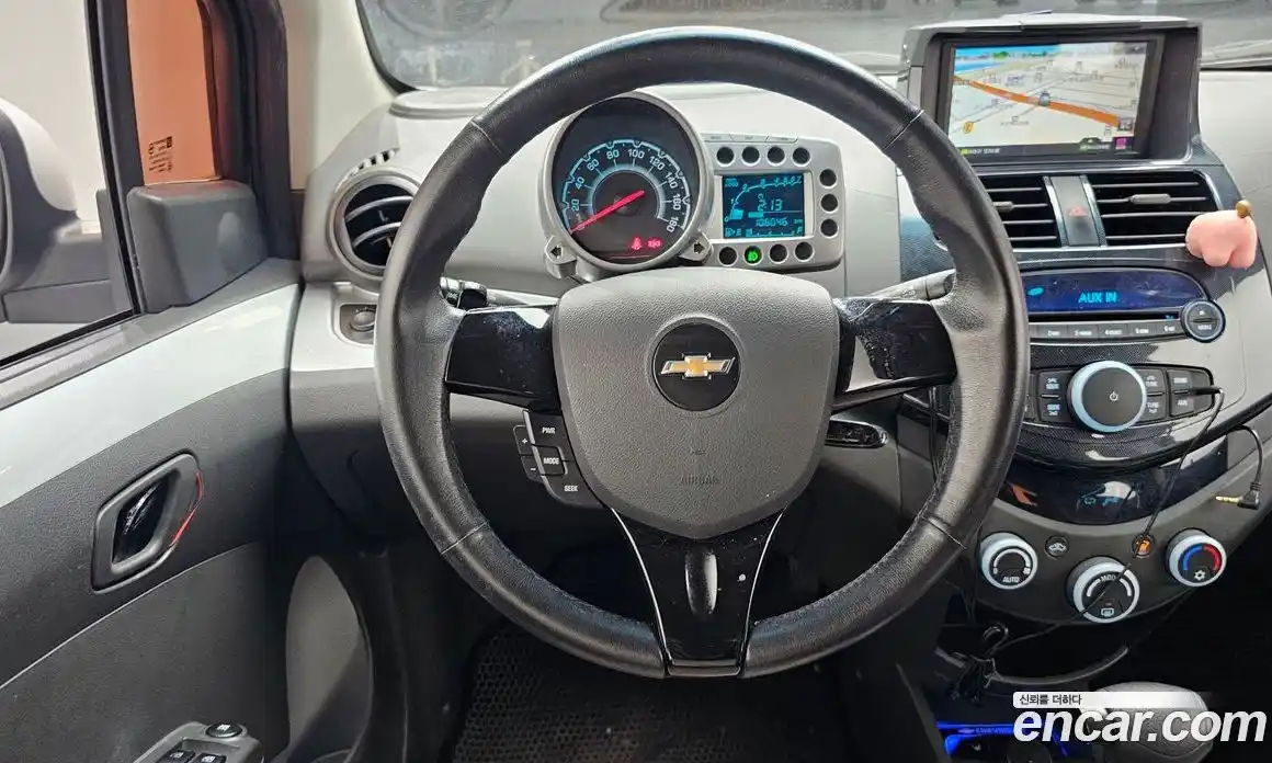 Chevrolet Spark 2012 1.0 автомат (гидро), фото 13