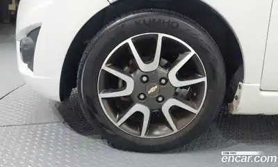 Chevrolet Spark 2012 1.0 автомат (гидро), миниатюра 5