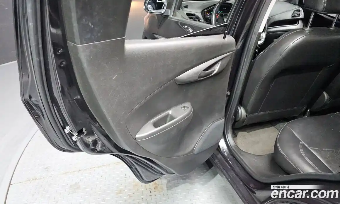 Chevrolet Spark 2015 1.0 автомат (гидро), фото 15