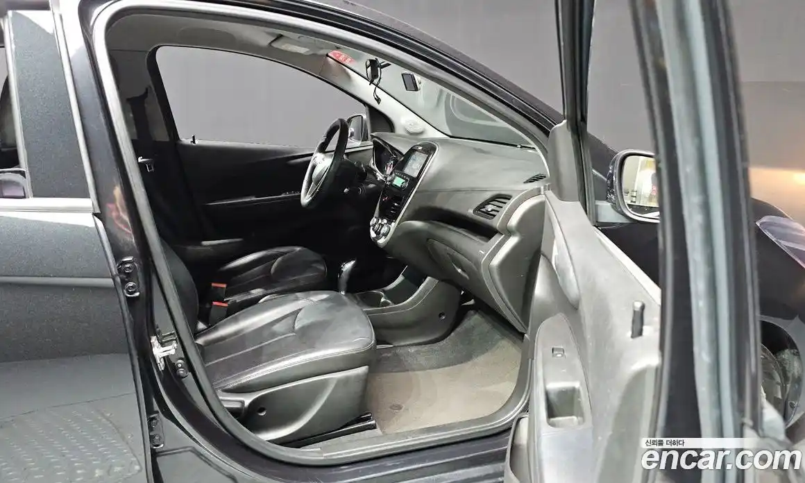 Chevrolet Spark 2015 1.0 автомат (гидро), фото 24
