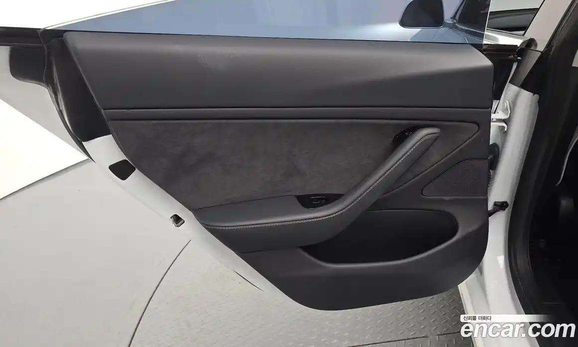 Tesla Model 3 2020 0.2 автомат (гидро), фото 15 Tesla Model 3 2020 0.2 автомат (гидро), фото 15