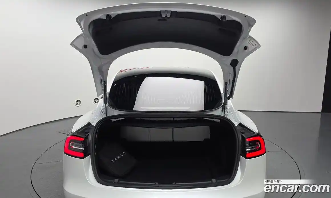 Tesla Model 3 2020 0.2 автомат (гидро), фото 30 Tesla Model 3 2020 0.2 автомат (гидро), фото 30