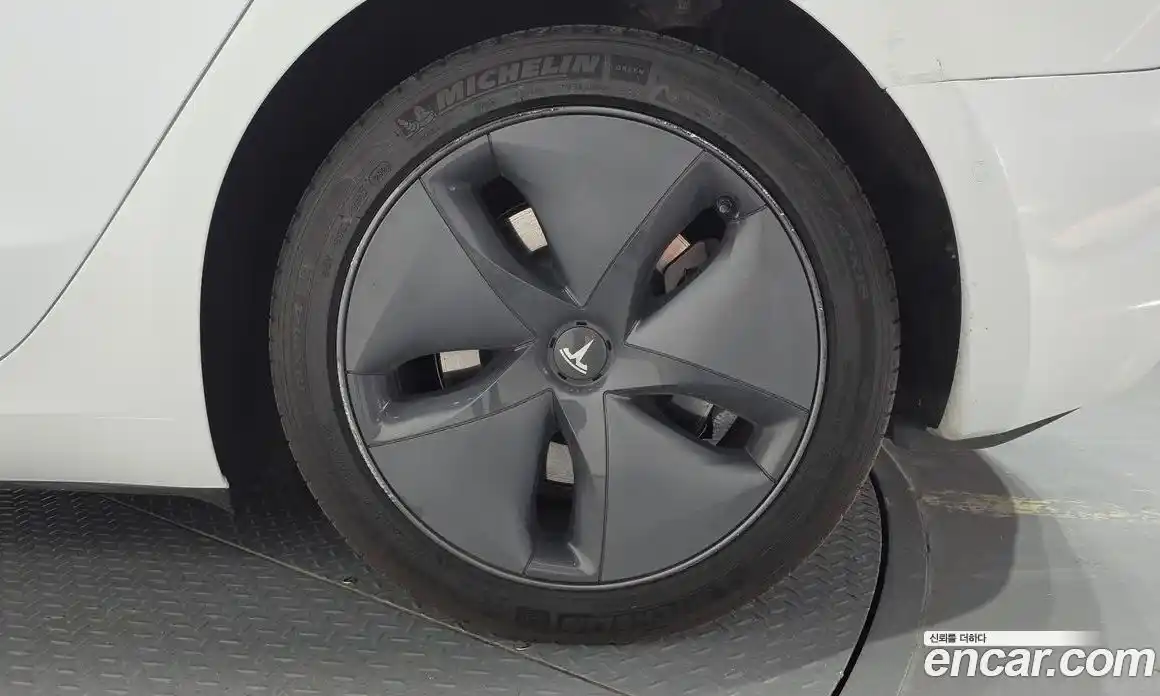Tesla Model 3 2020 0.2 автомат (гидро), фото 7 Tesla Model 3 2020 0.2 автомат (гидро), фото 7