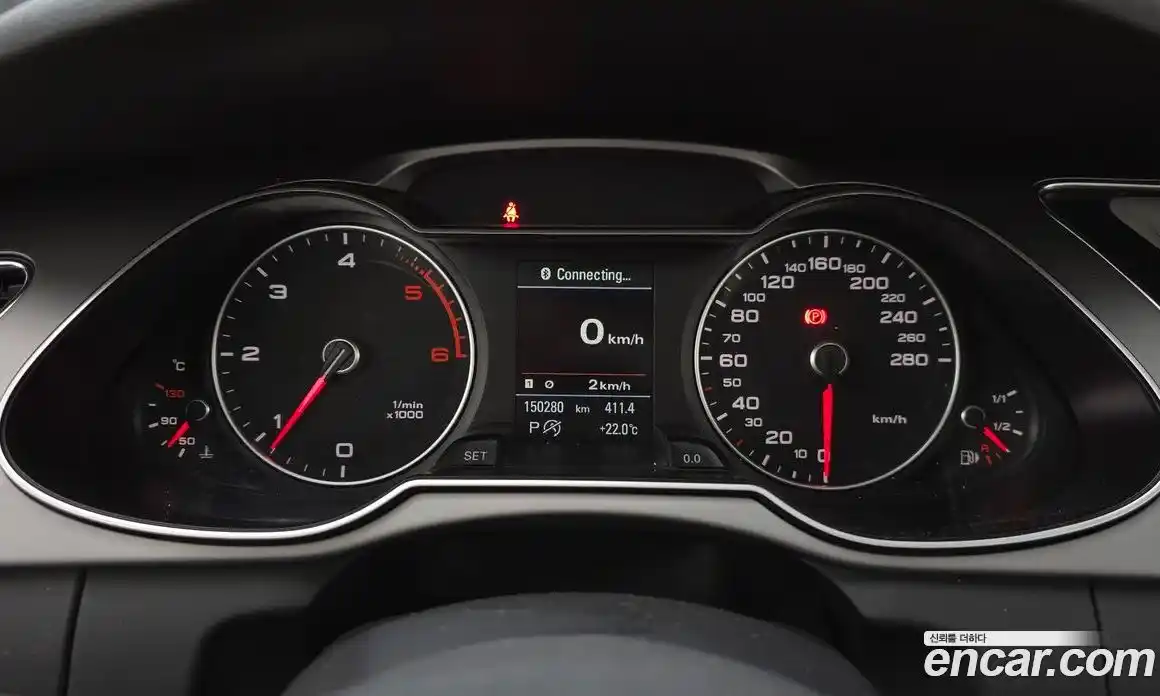 Audi A4 2015 2.0 автомат (гидро), фото 8