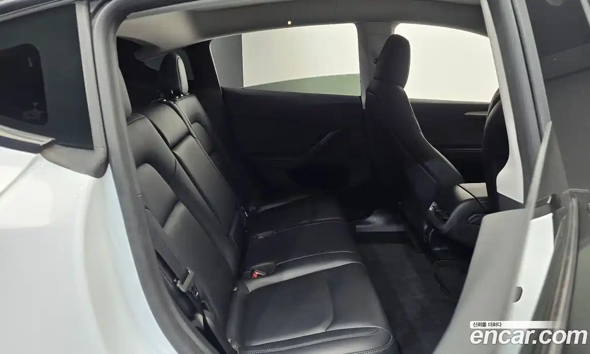 Tesla Model Y 2024 0.3 автомат (гидро), фото 17 Tesla Model Y 2024 0.3 автомат (гидро), фото 17