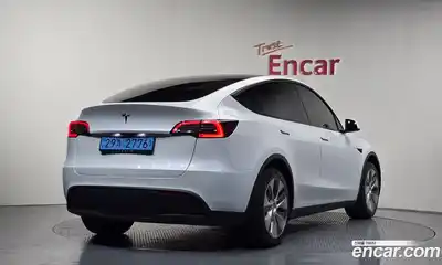 Tesla Model Y 2024 0.3 автомат (гидро), миниатюра 2 Tesla Model Y 2024 0.3 автомат (гидро), миниатюра 2