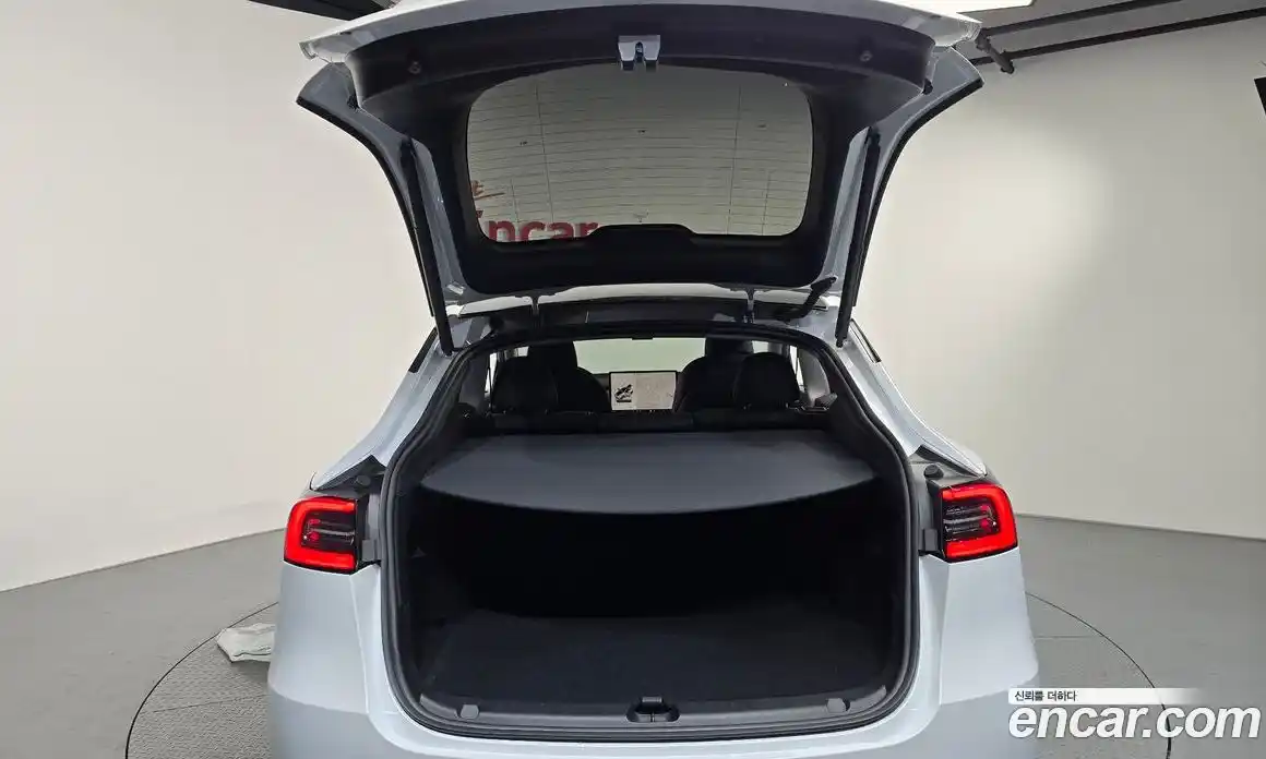 Tesla Model Y 2024 0.3 автомат (гидро), фото 24 Tesla Model Y 2024 0.3 автомат (гидро), фото 24