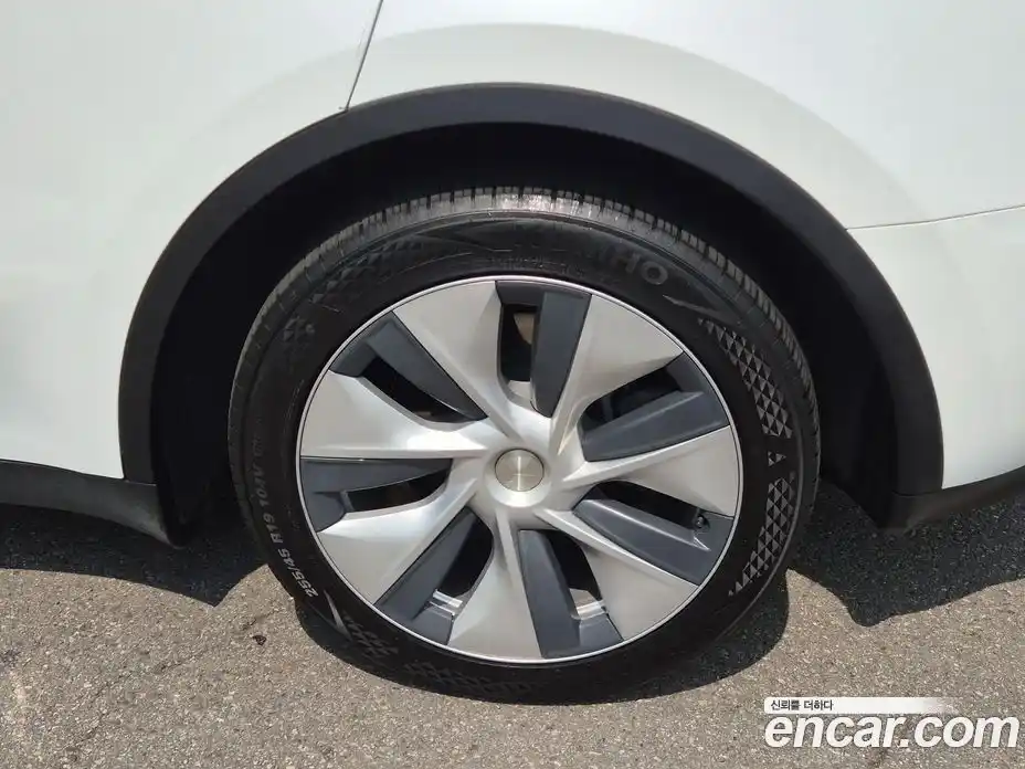 Tesla Model Y 2024 0.3 автомат (гидро), фото 37 Tesla Model Y 2024 0.3 автомат (гидро), фото 37