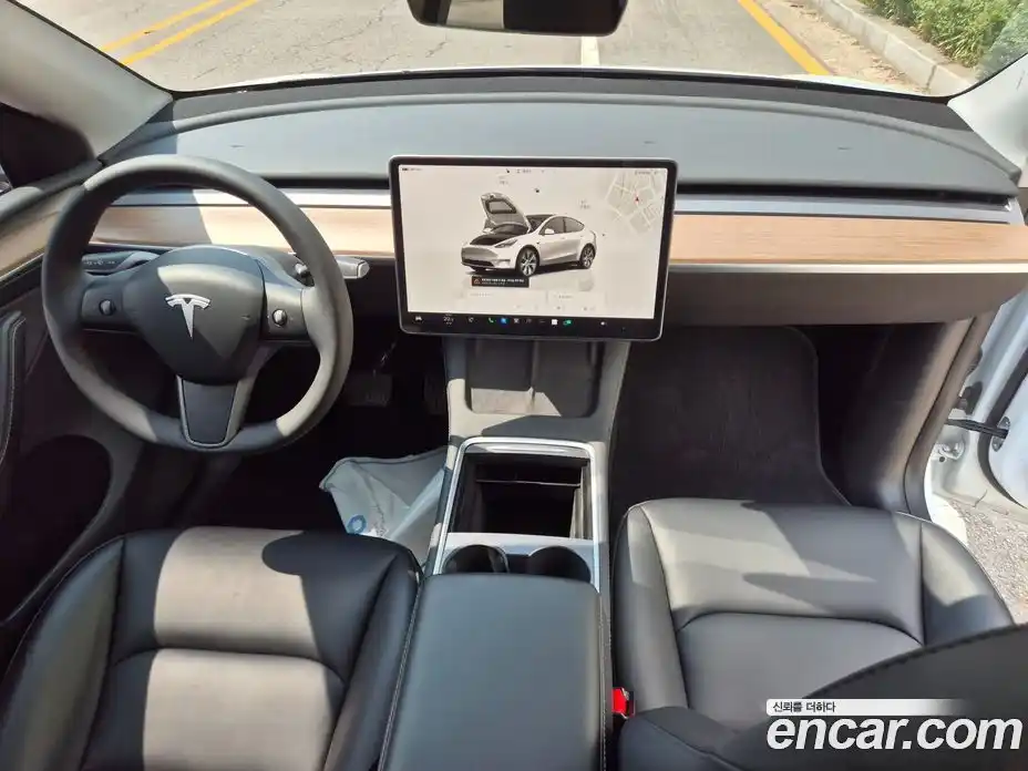 Tesla Model Y 2024 0.3 автомат (гидро), фото 40 Tesla Model Y 2024 0.3 автомат (гидро), фото 40