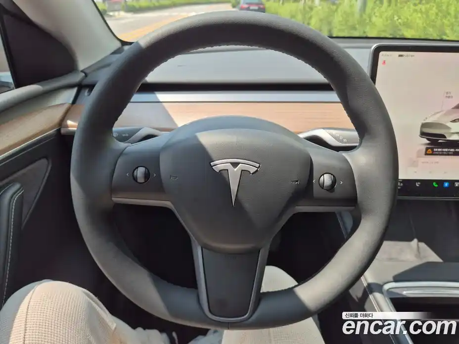 Tesla Model Y 2024 0.3 автомат (гидро), фото 45 Tesla Model Y 2024 0.3 автомат (гидро), фото 45