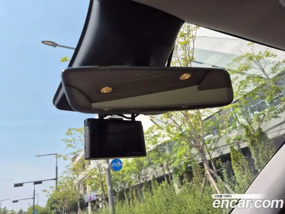 Tesla Model Y 2024 0.3 автомат (гидро), фото 46 Tesla Model Y 2024 0.3 автомат (гидро), фото 46