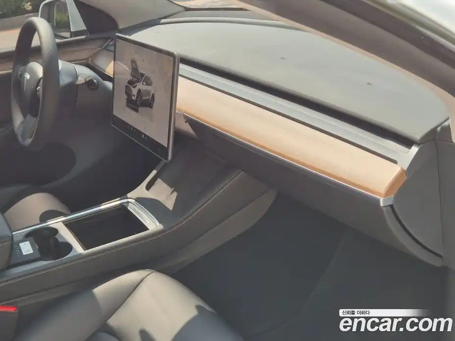 Tesla Model Y 2024 0.3 автомат (гидро), фото 48 Tesla Model Y 2024 0.3 автомат (гидро), фото 48
