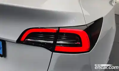 Tesla Model Y 2024 0.3 автомат (гидро), миниатюра 9 Tesla Model Y 2024 0.3 автомат (гидро), миниатюра 9