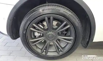 Tesla Model Y 2021 0.2 автомат (гидро), миниатюра 5 Tesla Model Y 2021 0.2 автомат (гидро), миниатюра 5