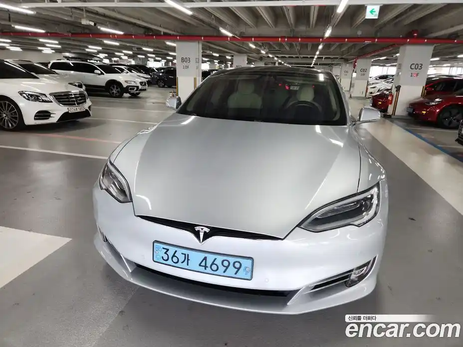 Tesla Model S 2017 1.0 автомат (гидро), фото 1 Tesla Model S 2017 1.0 автомат (гидро), фото 1
