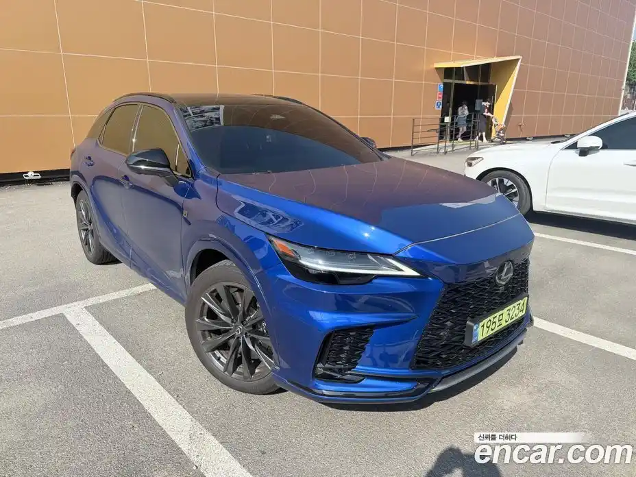 Lexus RX 2023 2.4 автомат (гидро), фото 1 Lexus RX 2023 2.4 автомат (гидро), фото 1