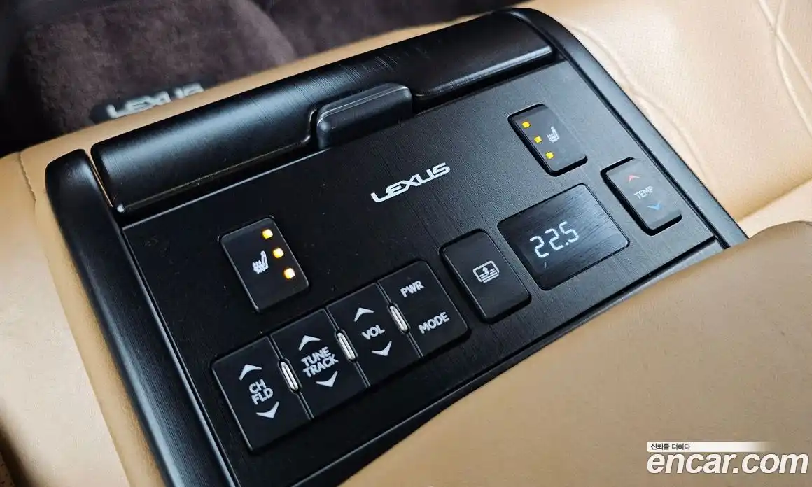 Lexus ES 2018 2.5 автомат (гидро), фото 25 Lexus ES 2018 2.5 автомат (гидро), фото 25
