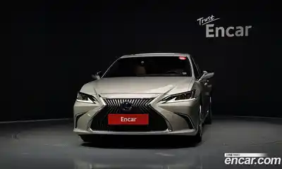 Lexus ES 2018 2.5 автомат (гидро), миниатюра 3 Lexus ES 2018 2.5 автомат (гидро), миниатюра 3