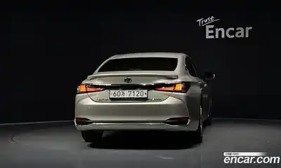 Lexus ES 2018 2.5 автомат (гидро), миниатюра 4 Lexus ES 2018 2.5 автомат (гидро), миниатюра 4