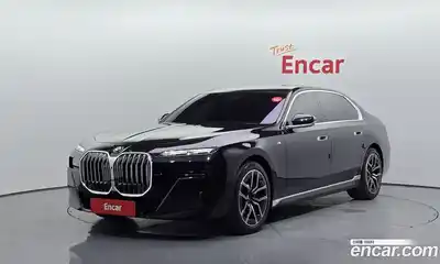 BMW 7 серия, 2025, 12 613 км
