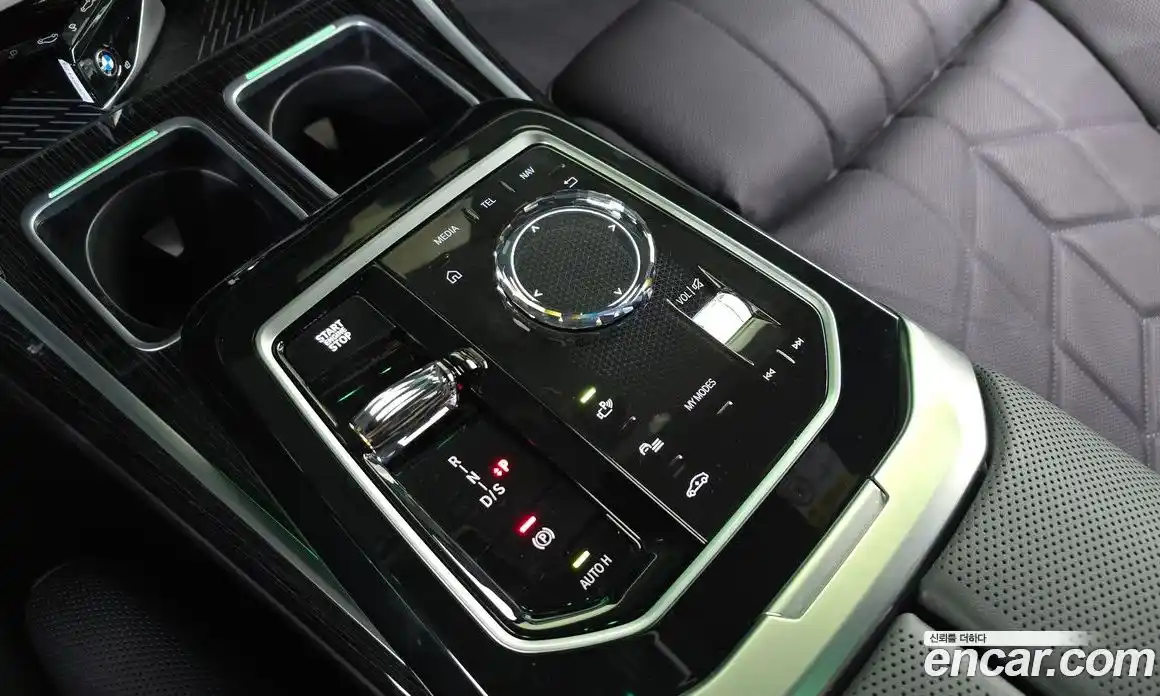 BMW 7 серия 2025 3.0 автомат (гидро), фото 12