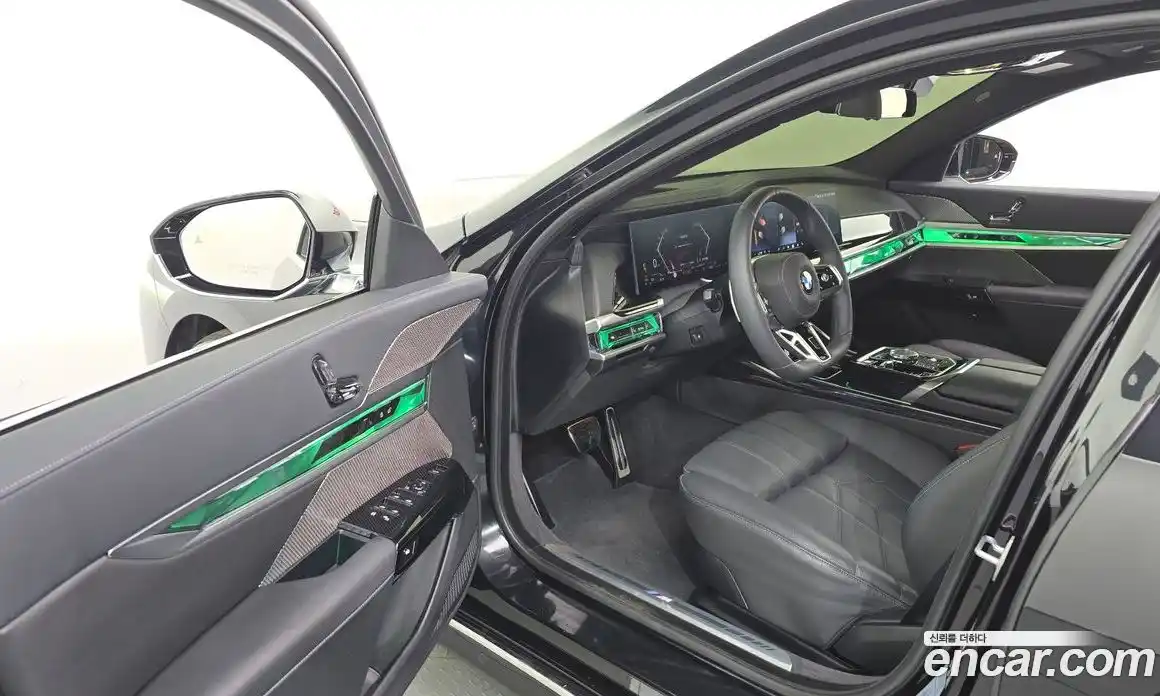 BMW 7 серия 2025 3.0 автомат (гидро), фото 13