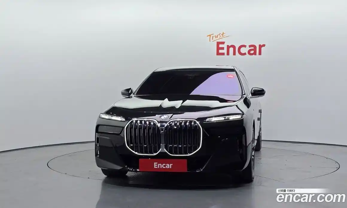 BMW 7 серия 2025 3.0 автомат (гидро), фото 3