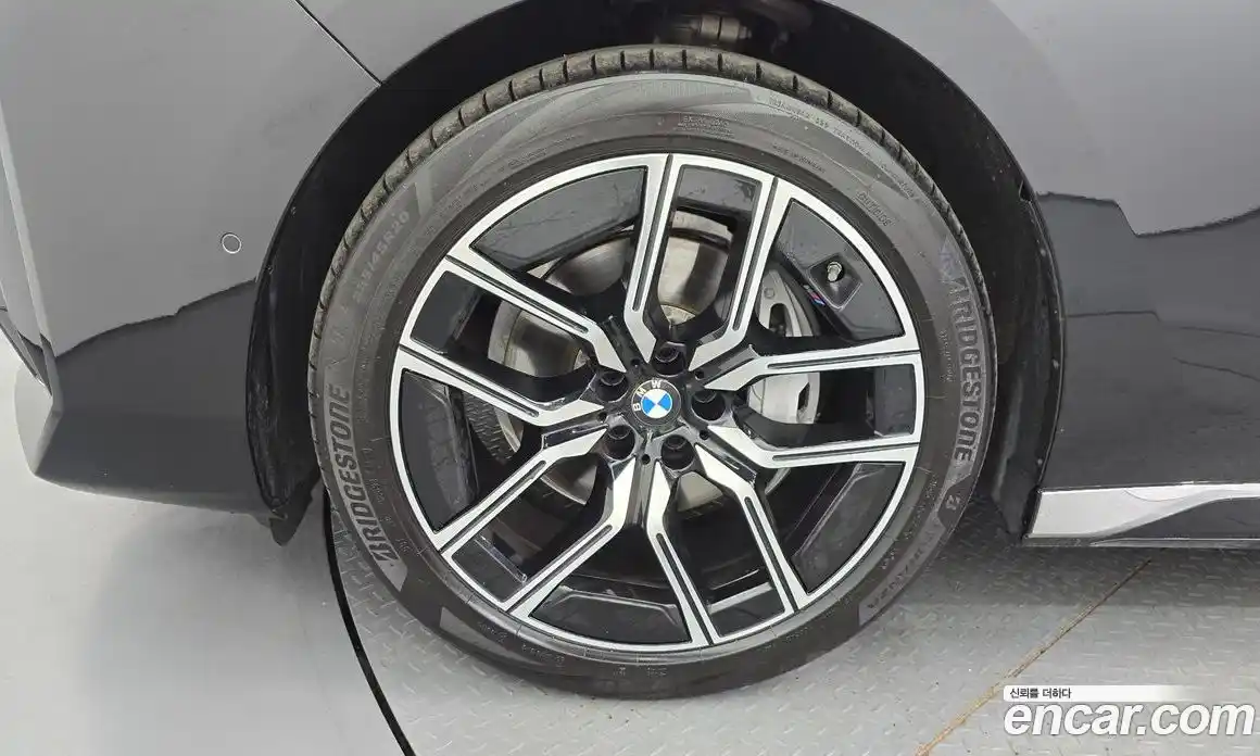 BMW 7 серия 2025 3.0 автомат (гидро), фото 5