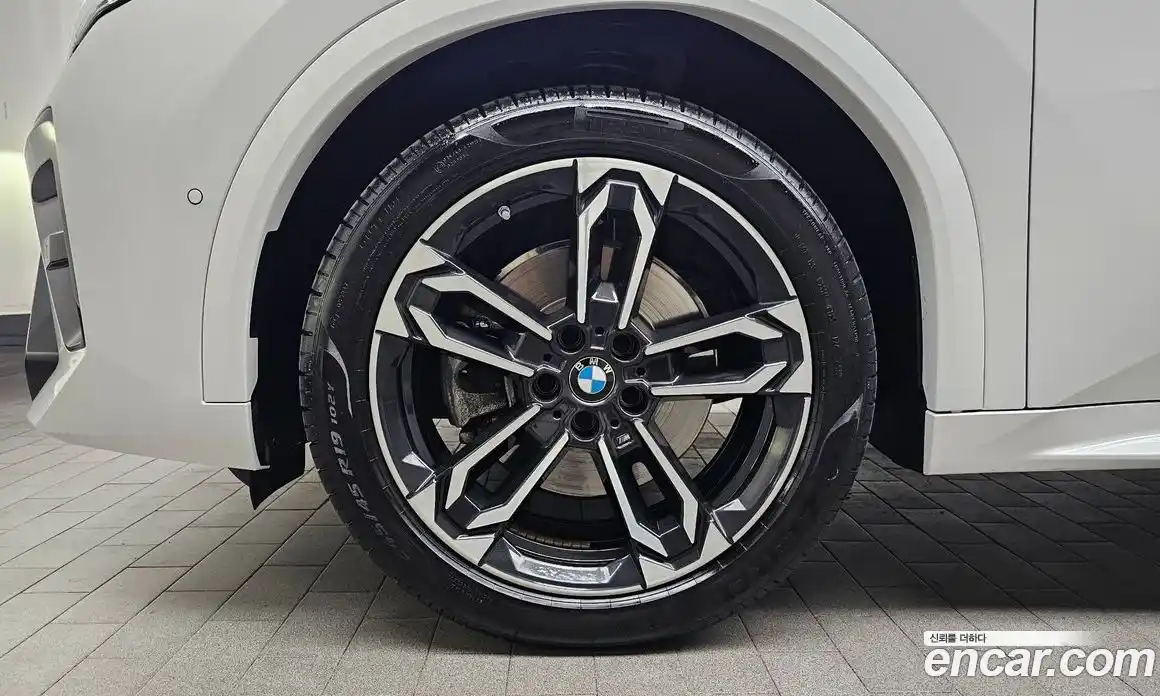 BMW X2 2025 2.0 автомат (гидро), фото 5