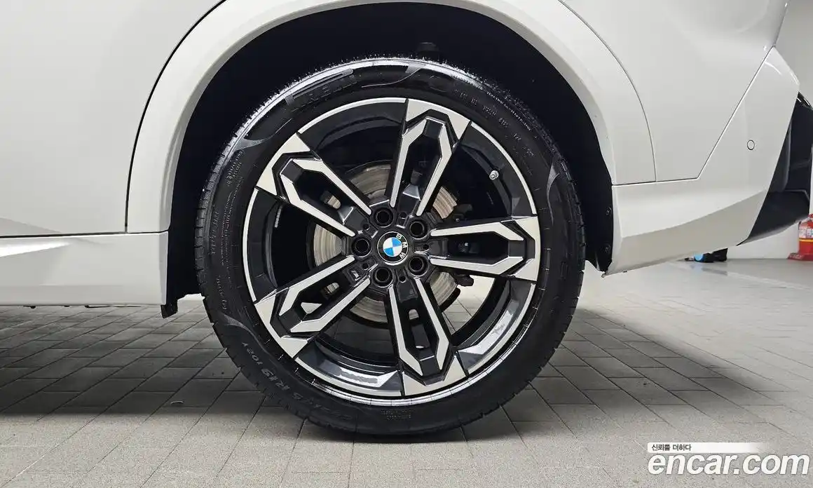 BMW X2 2025 2.0 автомат (гидро), фото 7