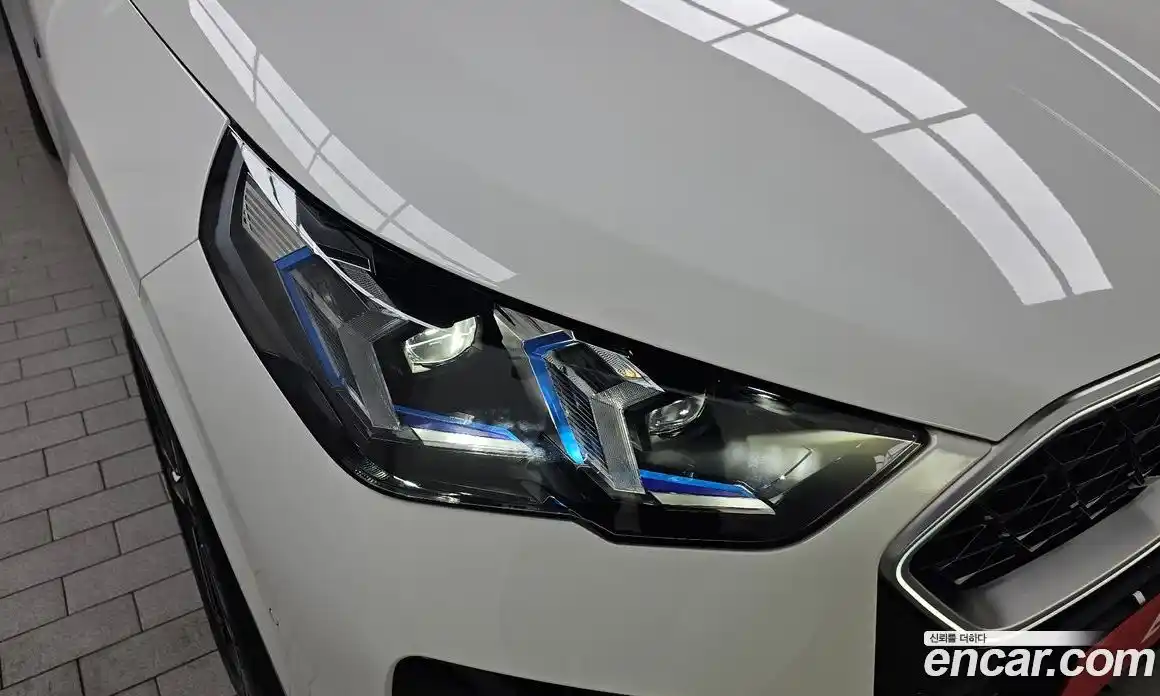 BMW X2 2025 2.0 автомат (гидро), фото 8