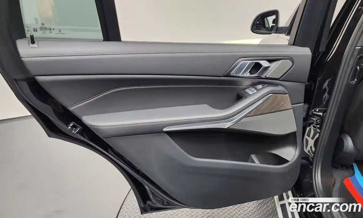 BMW X7 2023 3.0 автомат (гидро), фото 15