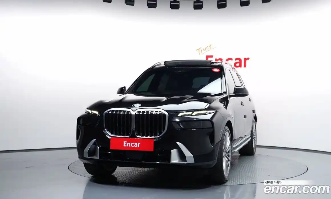 BMW X7 2023 3.0 автомат (гидро), фото 3