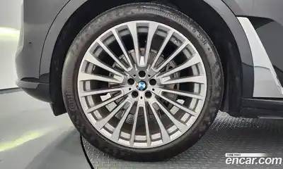 BMW X7 2023 3.0 автомат (гидро), миниатюра 5