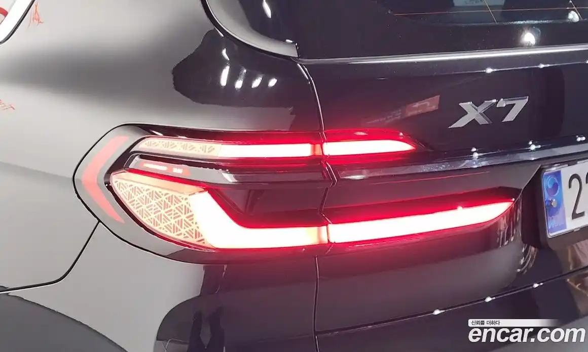 BMW X7 2023 3.0 автомат (гидро), фото 9