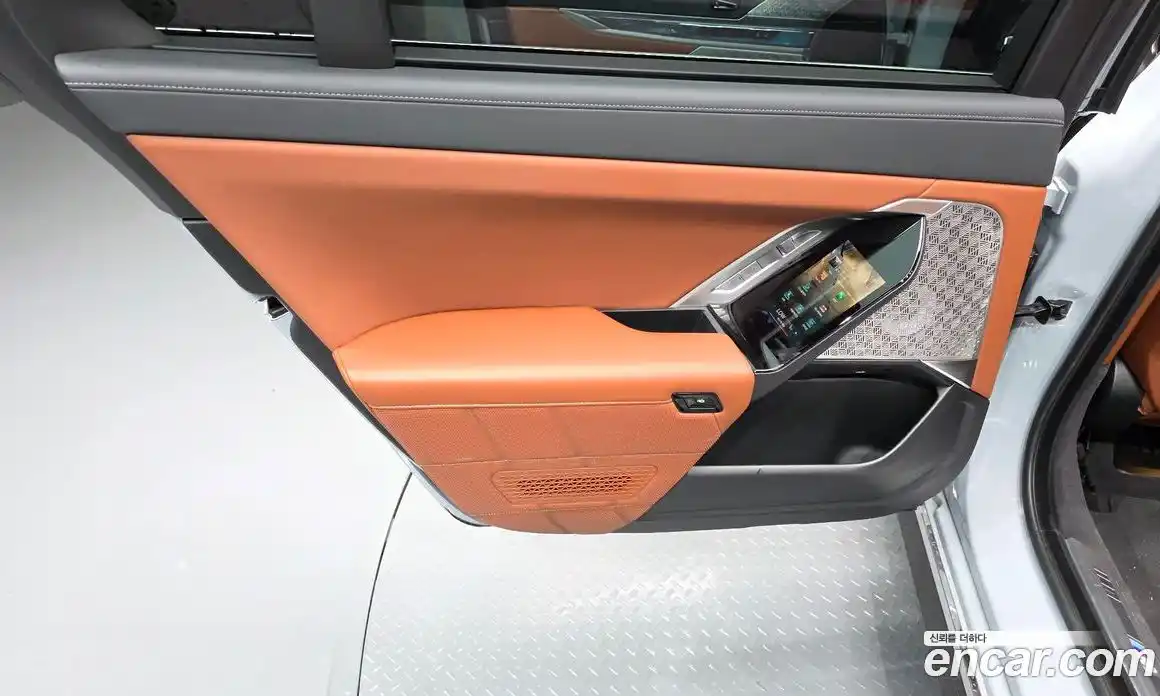 BMW i7 2023 0.3 автомат (гидро), фото 15