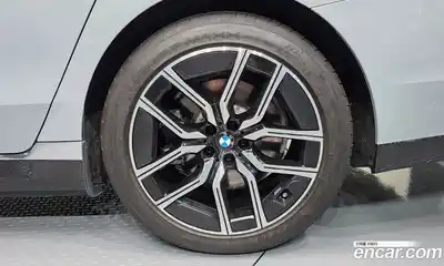 BMW i7 2023 0.3 автомат (гидро), миниатюра 7