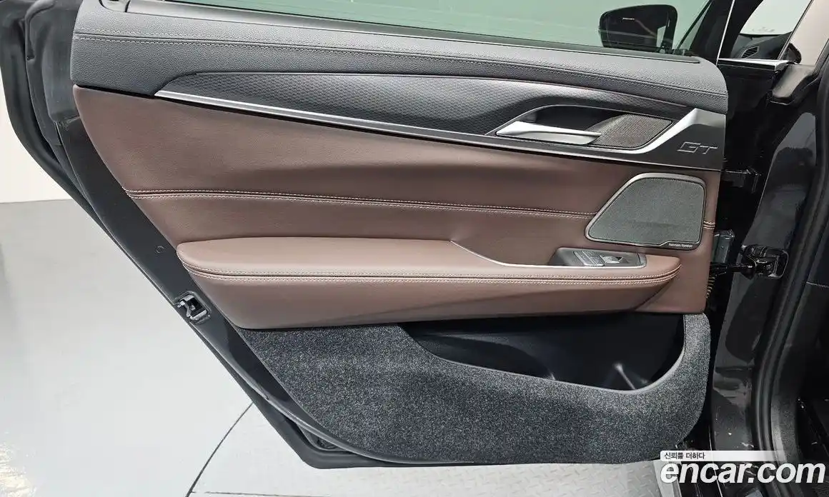 BMW 6 серия 2024 2.0 автомат (гидро), фото 15