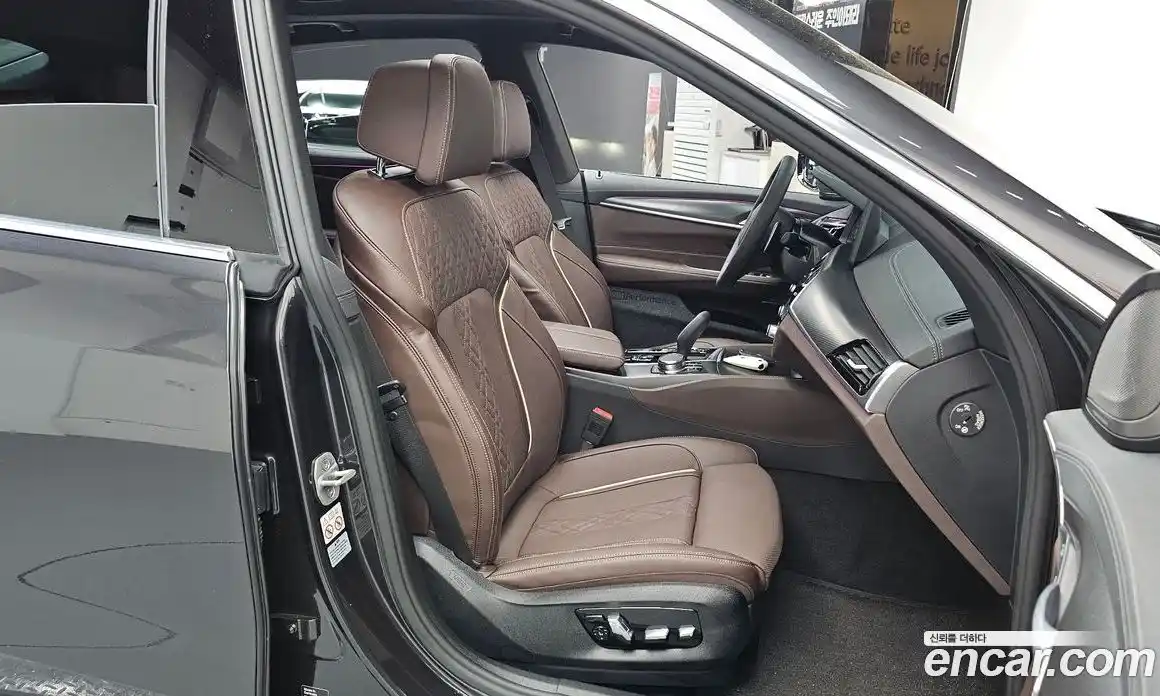 BMW 6 серия 2024 2.0 автомат (гидро), фото 16