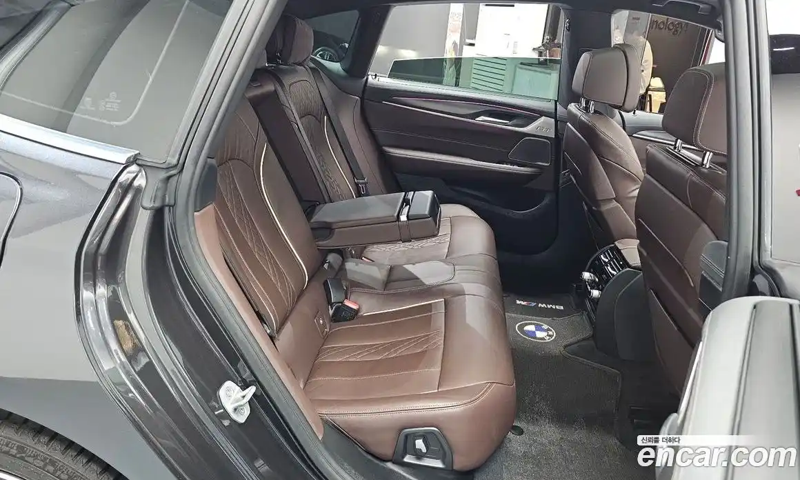 BMW 6 серия 2024 2.0 автомат (гидро), фото 17