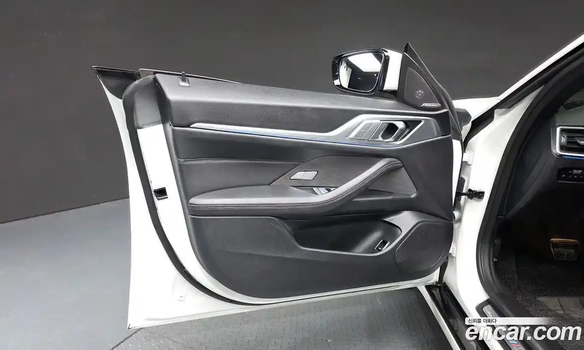 BMW i4 2024 0.2 автомат (гидро), фото 14