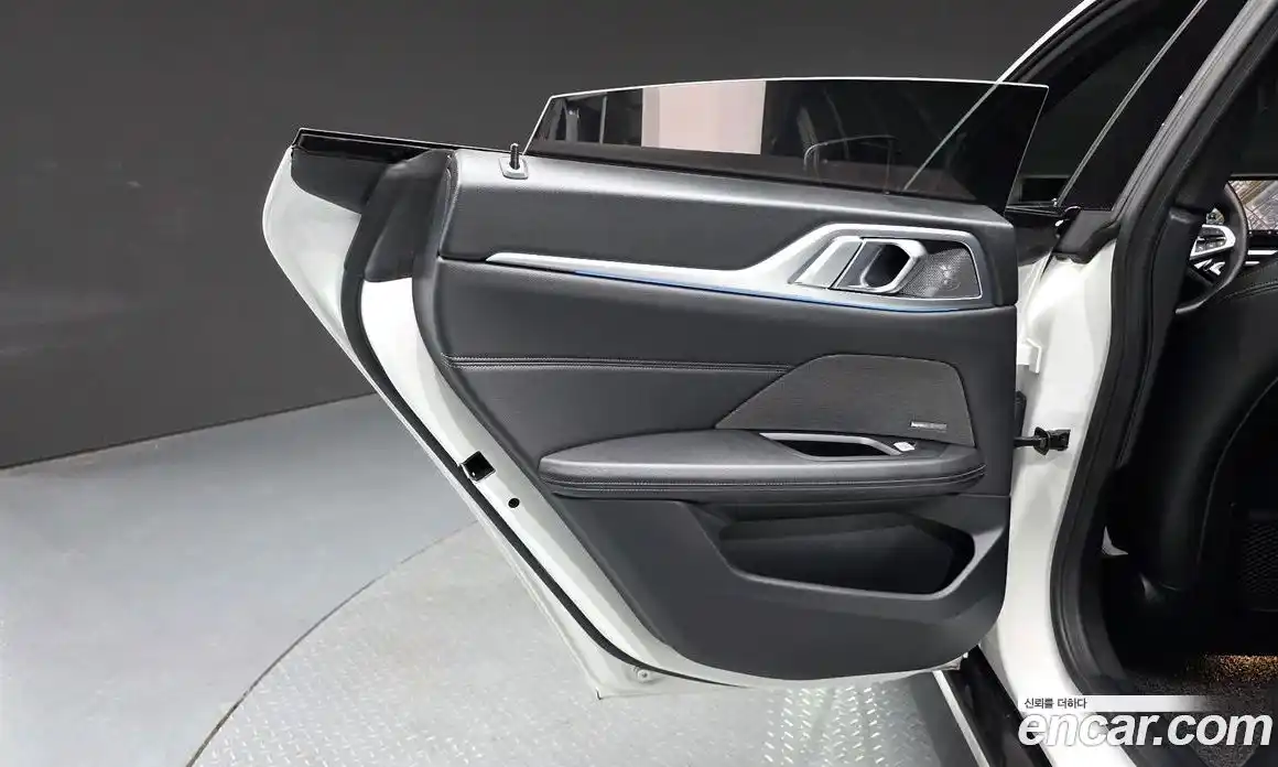 BMW i4 2024 0.2 автомат (гидро), фото 15