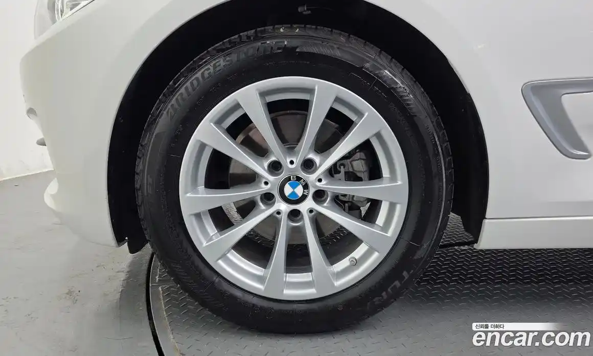 BMW 3 серия 2020 2.0 автомат (гидро), фото 5