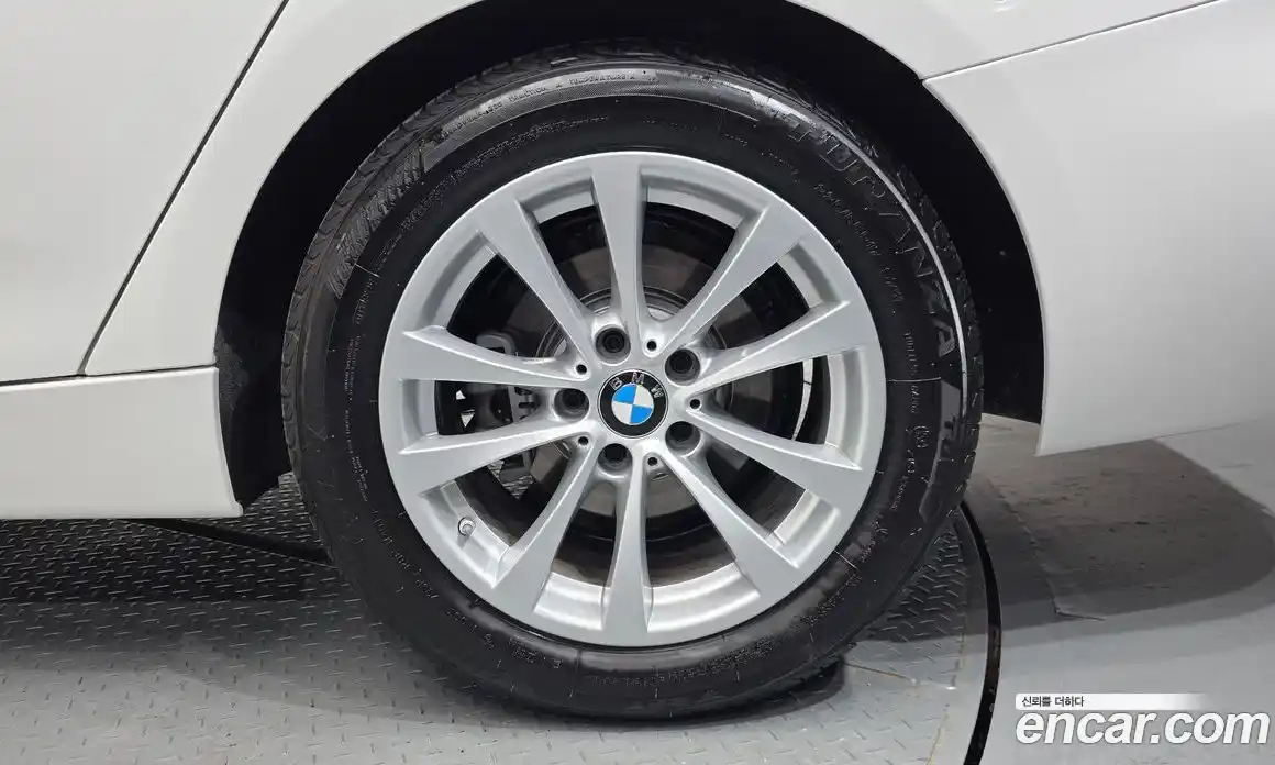 BMW 3 серия 2020 2.0 автомат (гидро), фото 7